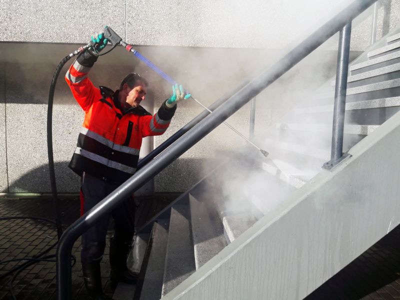 Commercial Pressure Washing by Overall Undertake