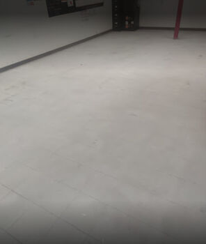 Commercial Floor Cleaning in Jacksonville, FL (1)